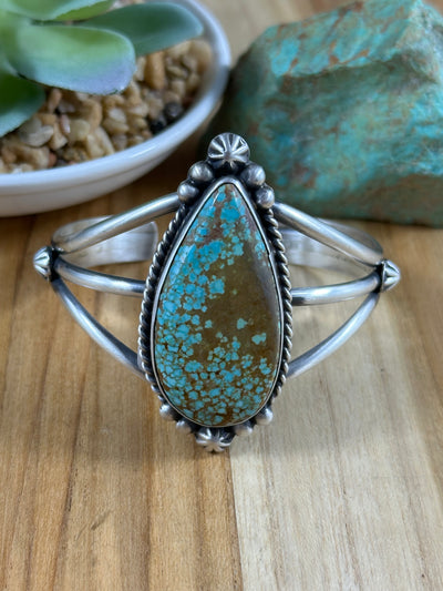 #8 Teardrop Cuff