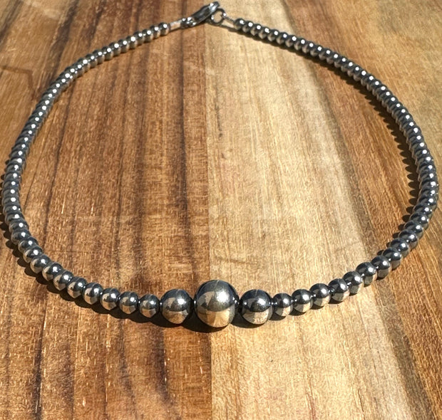 16" Graduated Pearl "Navajo Style" Pearl Necklace