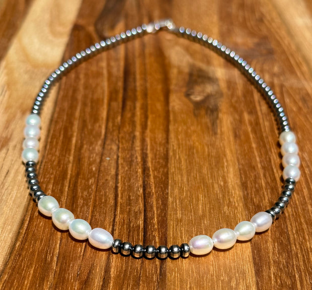 20 Inch Navajo Style and Freshwater Pearl Necklace