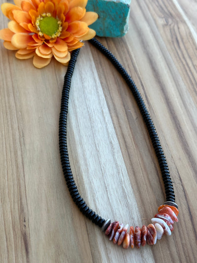 20" Shiny Onyx Beads and Spiny Necklace