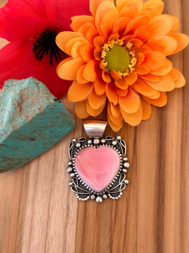 Pink Conch Heart Pendant