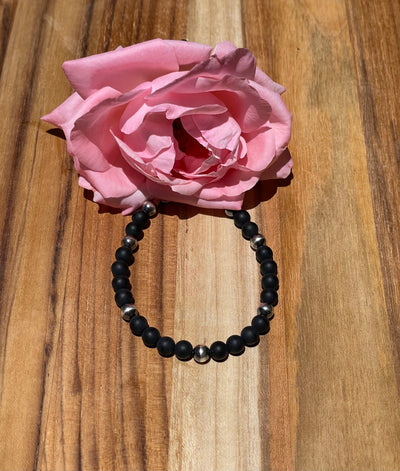 7.5 inch Matte Onyx and "Navajo Style" Pearl Bracelet