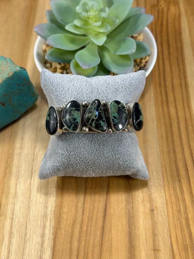 5 Stone Black Jack Cuff