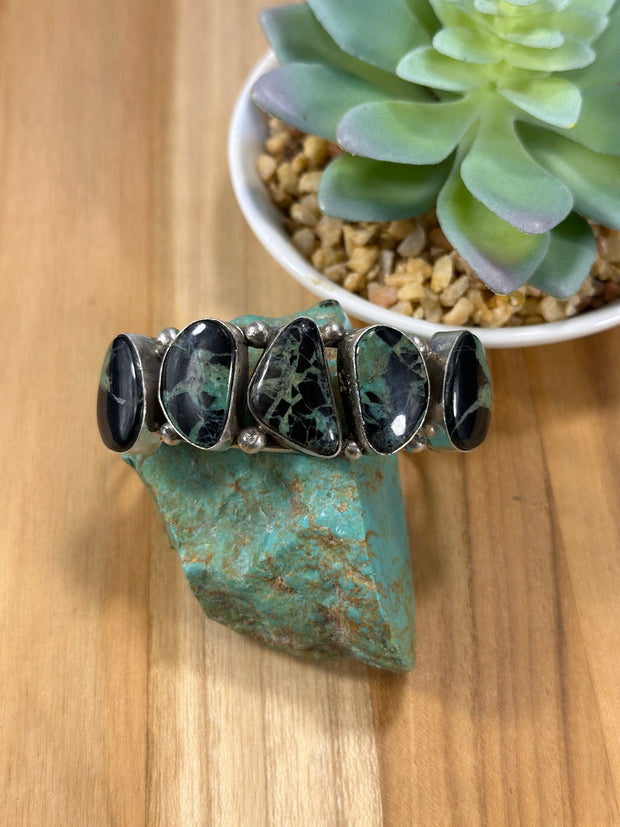 5 Stone Black Jack Cuff