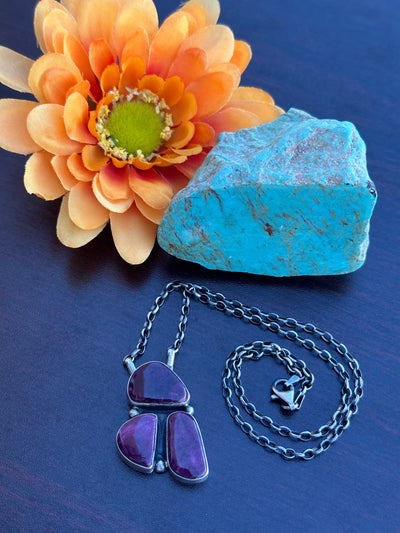 3 Stone Spiny Fixed Pendant Necklace