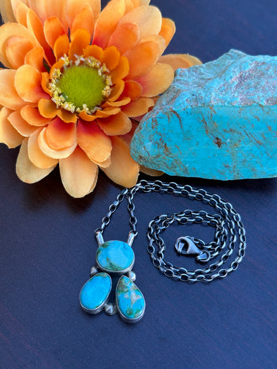 3 Stone Spiny Fixed Pendant Necklace