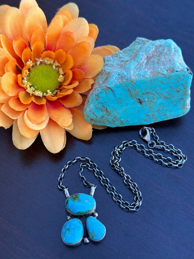 3 Stone Spiny Fixed Pendant Necklace
