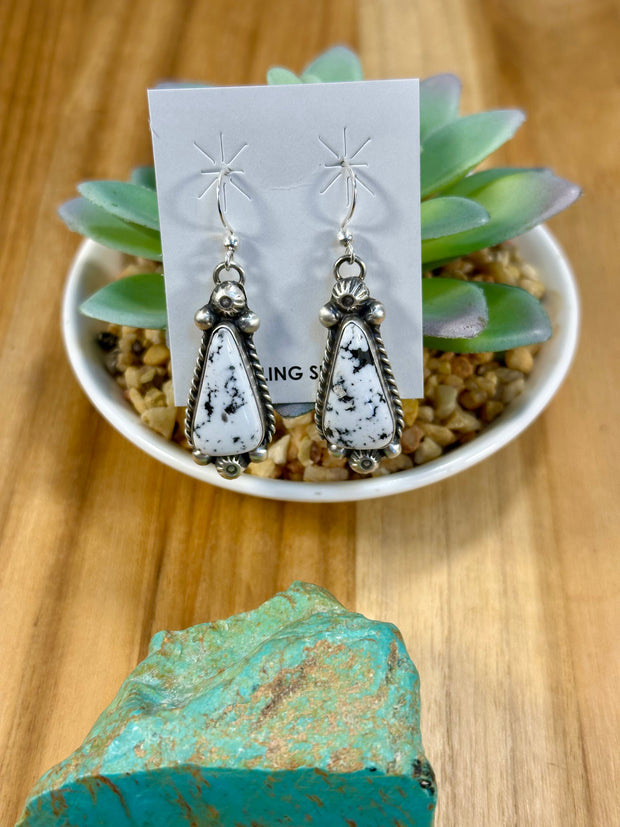 White Buffalo Lariat & Earrings Set