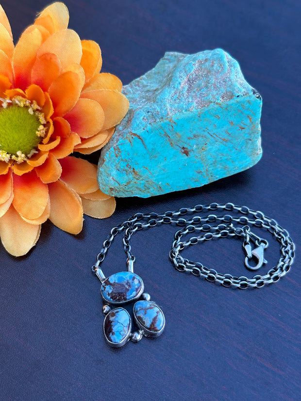 3 Stone Fixed Pendant Necklace