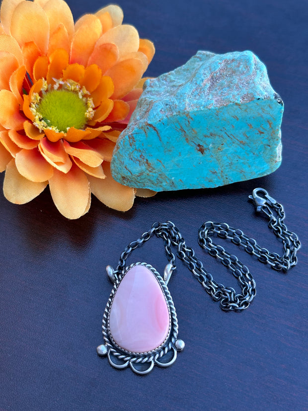 Pink Conch Teardrop Necklace