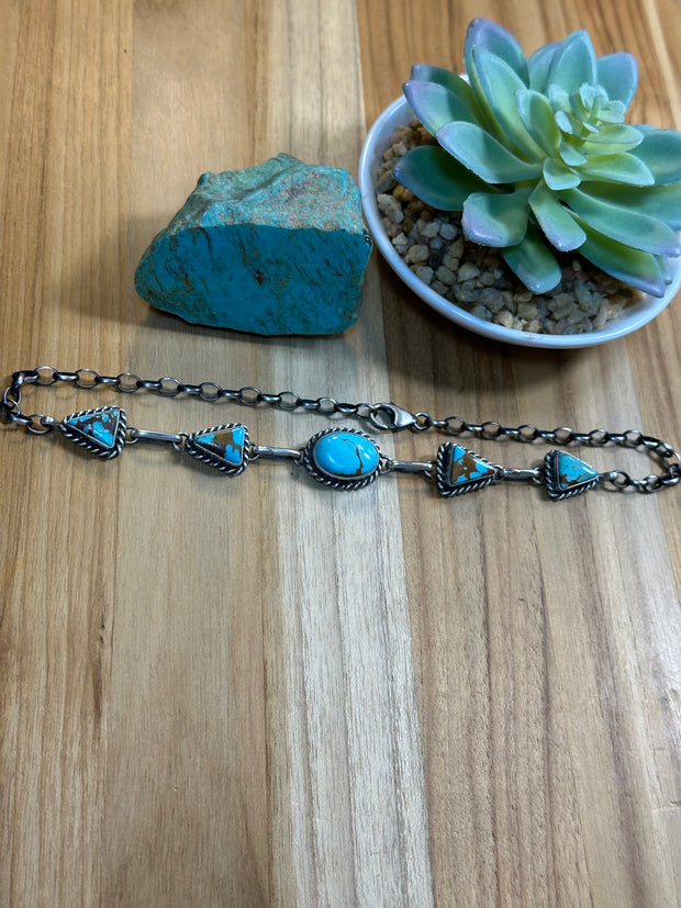 #8 Oval & Triangle Choker Necklace