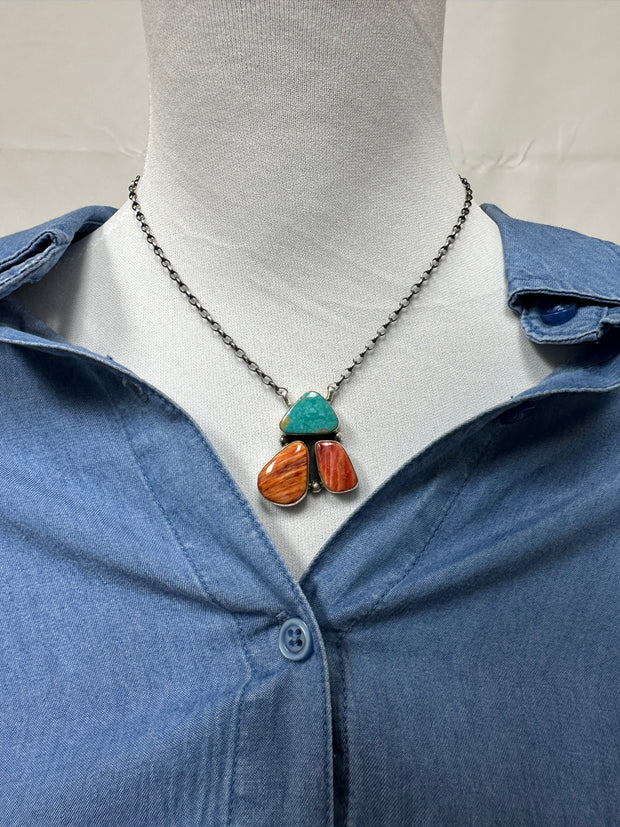 3 Stone Spiny Fixed Pendant Necklace