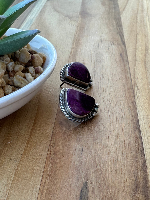 Purple Spiny stud earrings