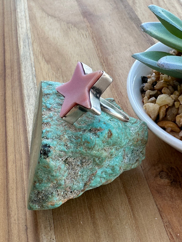 Pink Conch Star Ring