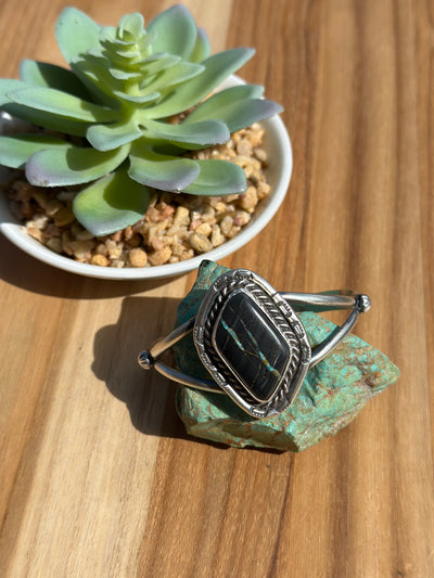 Black Jack Single Stone Cuff