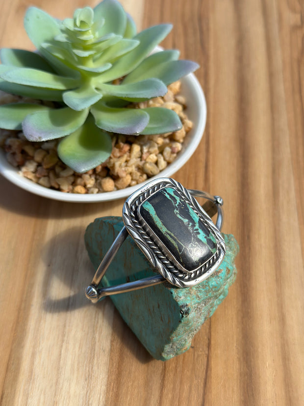 Black Jack Single Stone Cuff