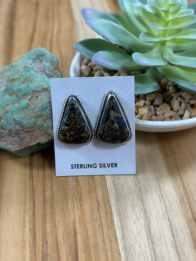 Blackjack Tringle Stud Earrings