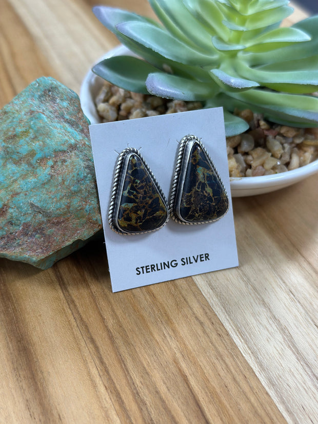 Blackjack Tringle Stud Earrings