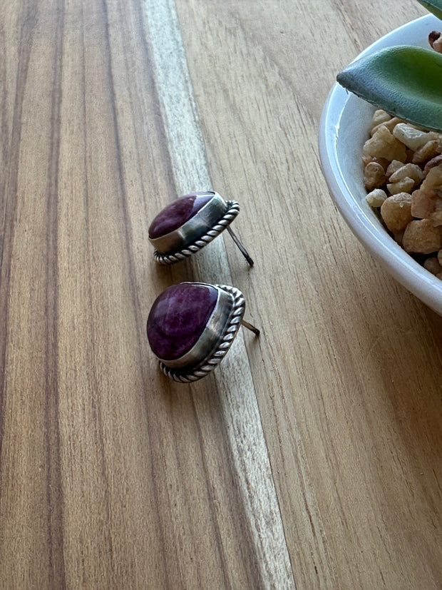Purple Spiny stud earrings