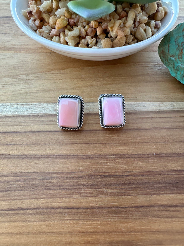 Pink Conch Stud  Earrings