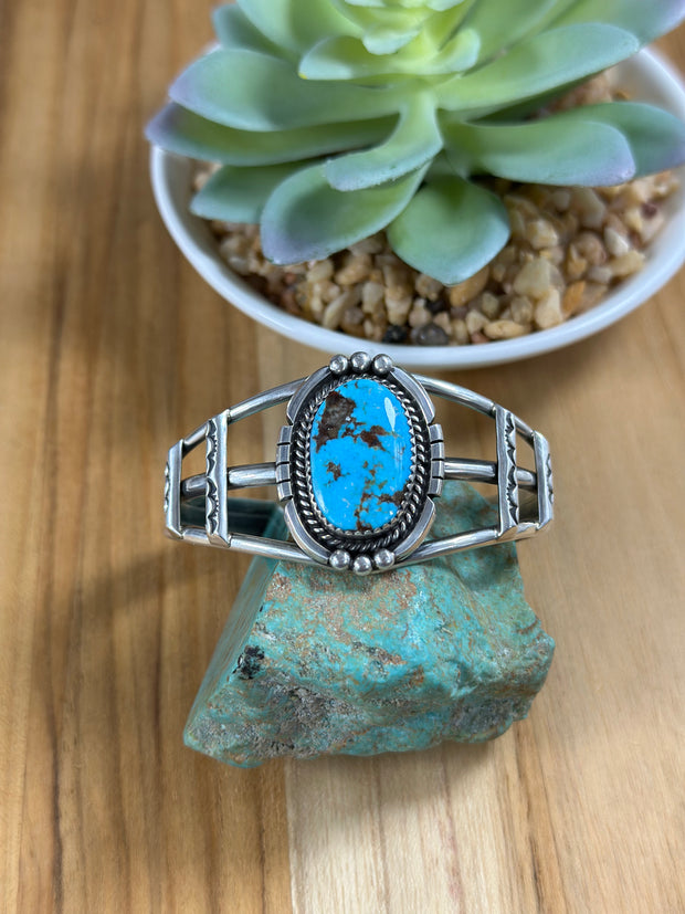 Kingman Turquoise Single Stone Cuff