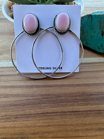Pink Conch Pair Shape Hoop Earrings