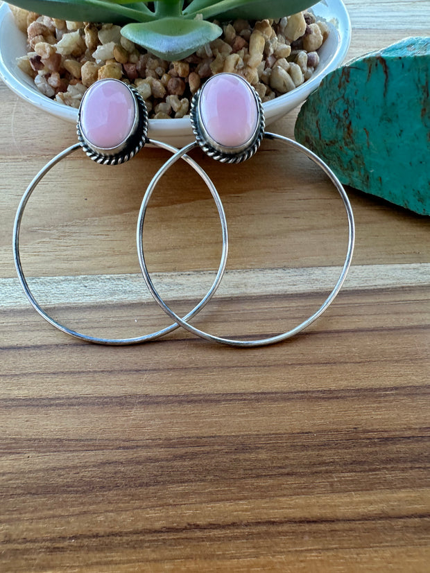 Pink Conch Pair Shape Hoop Earrings