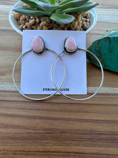 Pink Conch Pair Shape Hoop Earrings