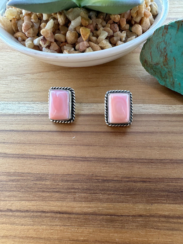 Pink Conch Stud  Earrings