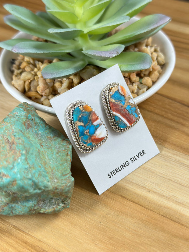 Kingman Crush Stud Earrings