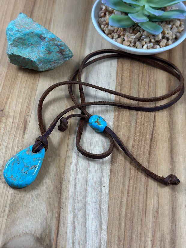 Adjustable Kingman Leather slab Necklace
