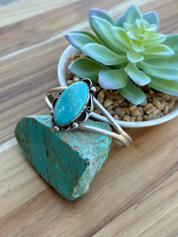 #8 Single Stone Cuff