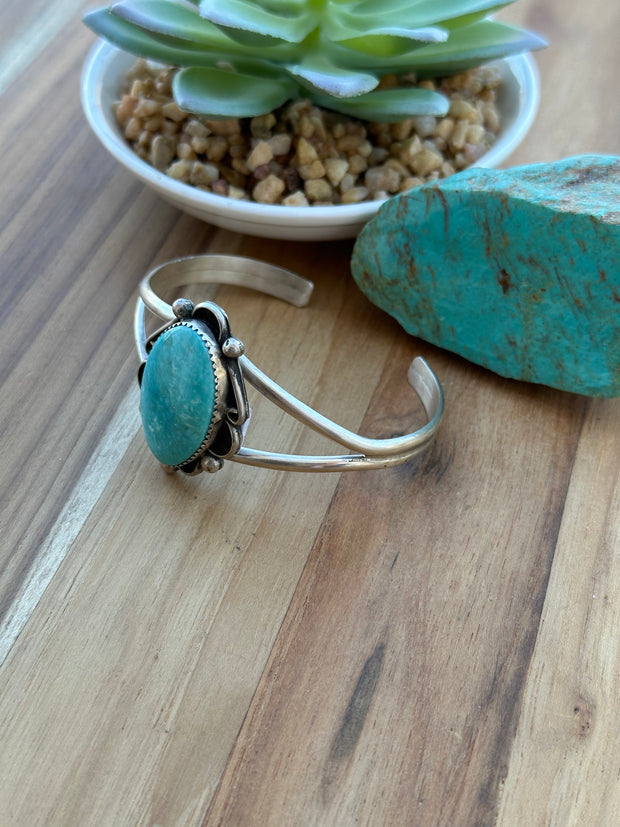 #8 Single Stone Cuff