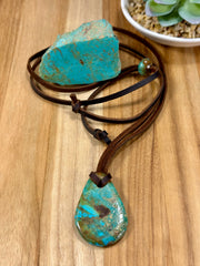 Adjustable Leather Kingman Slab Necklace