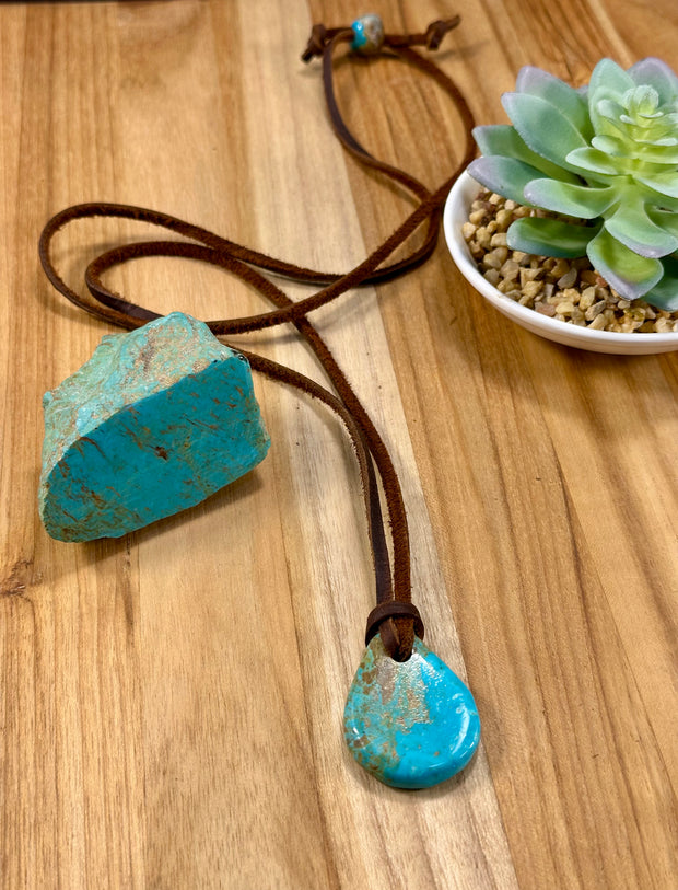 Adjustable Leather Kingman Slab Necklace