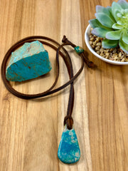 Adjustable Leather Kingman Slab Necklace