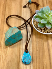 Adjustable Leather Kingman Slab Necklace