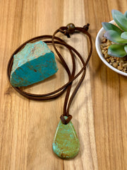 Adjustable Leather Kingman Slab Necklace
