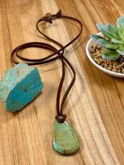 Adjustable Leather Kingman Slab Necklace