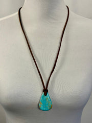 Adjustable Leather Kingman Slab Necklace