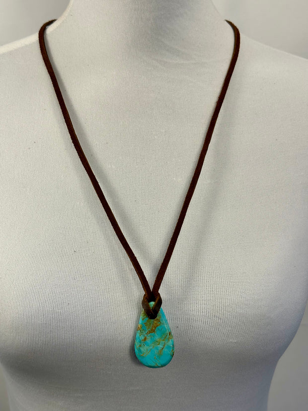 Adjustable Leather Kingman Slab Necklace