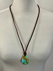 Adjustable Leather Kingman Slab Necklace