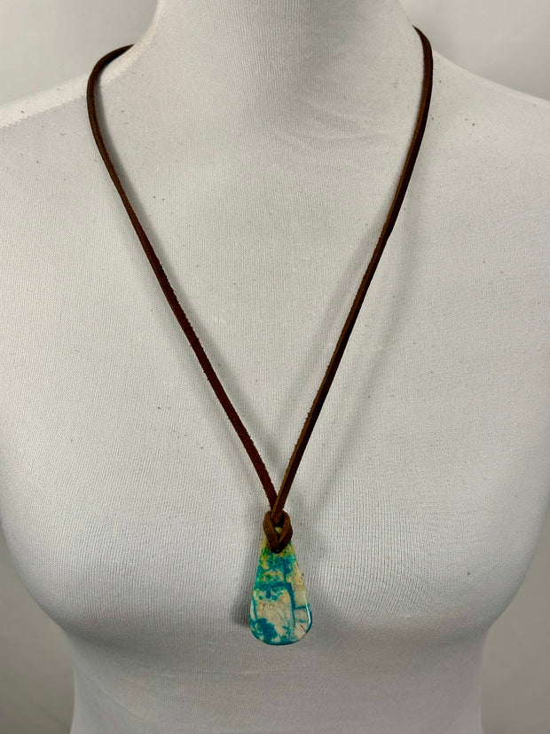 Adjustable Leather Kingman Slab Necklace