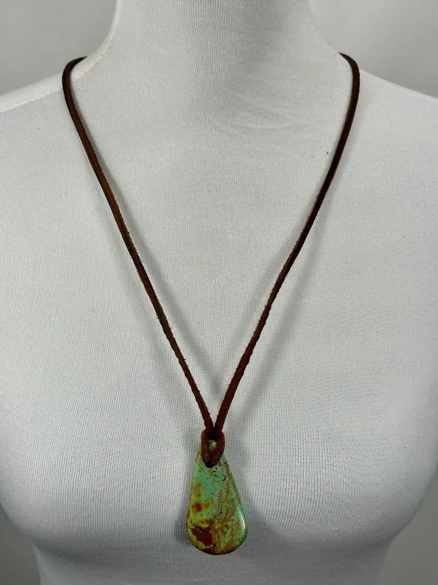 Adjustable Leather Kingman Slab Necklace