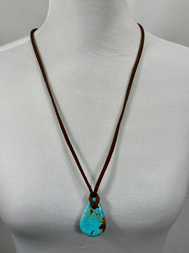 Adjustable Leather Kingman Slab Necklace