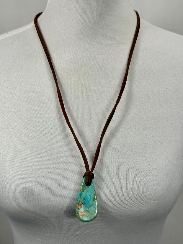 Adjustable Leather Kingman Slab Necklace