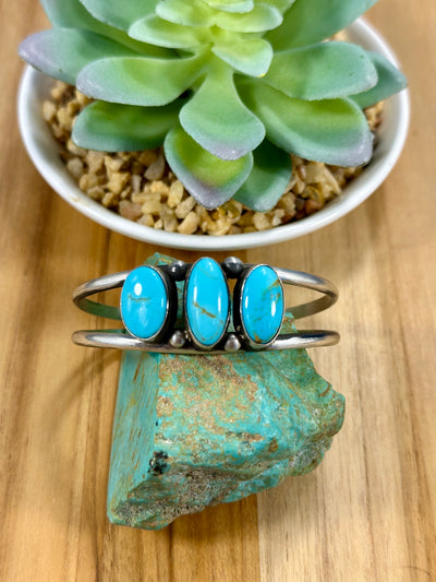 Kingman Turquoise & Sterling Silver Cuff