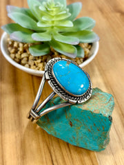 Oval Kingman Turquoise & Sterling Silver Cuff