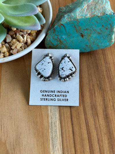White Buffalo Shell Shaped Earring
