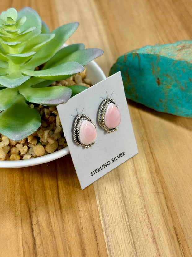 Pink Conch Tear Drop Stud Earrings